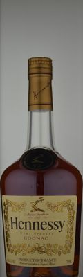 Hennessy V.S. Cognac Ullage: high shoulder Original Presentation Box
